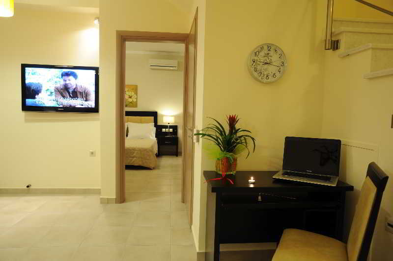 Mamfredas Luxury Resort Planos  Exterior photo